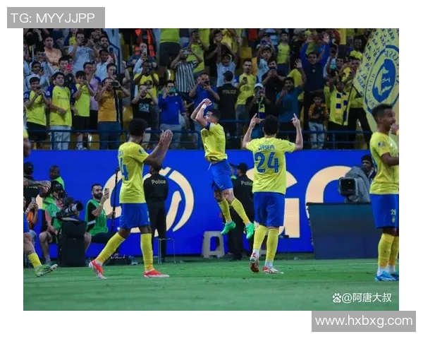 足球明星用肩跳挑战极限展现惊人技巧与力量的精彩瞬间