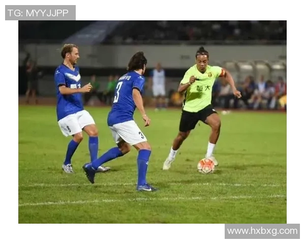 当今足坛炙手可热的明星球员盘点及其精彩表现分析